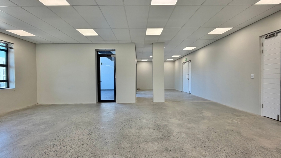 To Let Commercial Property for Rent in Paardevlei Western Cape